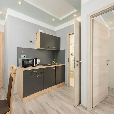 Aparthotel Elegance Palais Palffy 4*