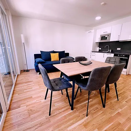 Gg13 Vienna, Air-conditioned, Next To Metro, Close To Sights Apartment *