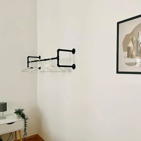 Sunny & Cosy Apartment *
