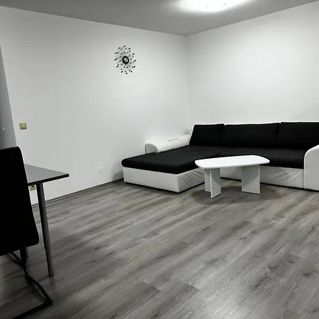 Mca Apartmán *