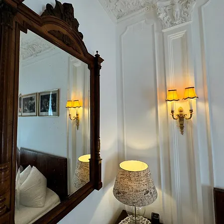 7th Heaven Center Apartment