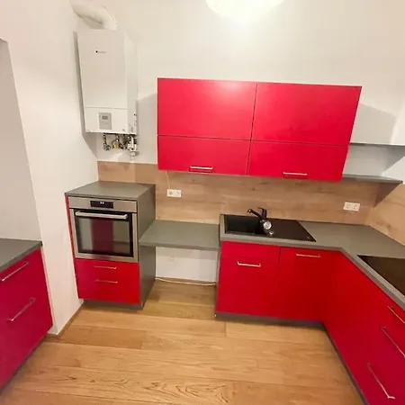 80 M2 Stylish & Renovated *