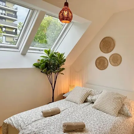 Rooftop With Balcony & Free Parking Viena