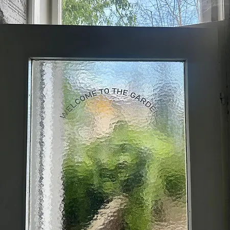 Hidden Garden - Spacious Modern - 1 Min To City Shuttle * Vienna