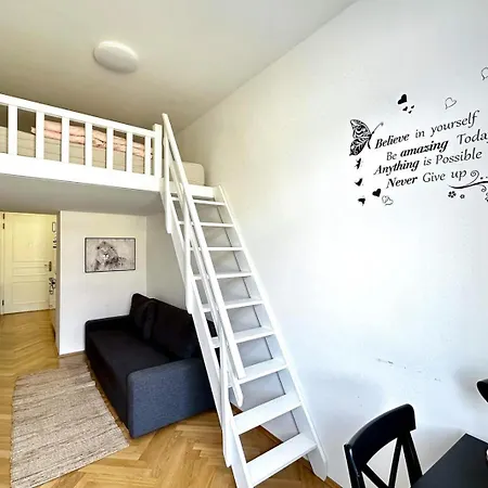 Stylish Central 2 Bedroom