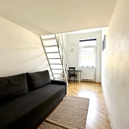 Stylish Central 2 Bedroom