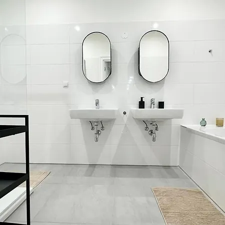 Apartment Stylish Central 2 Bedroom Vienna