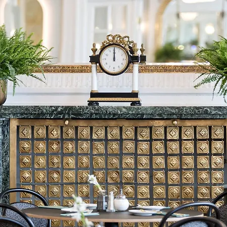 Hotel Austria Trend Astoria 4*