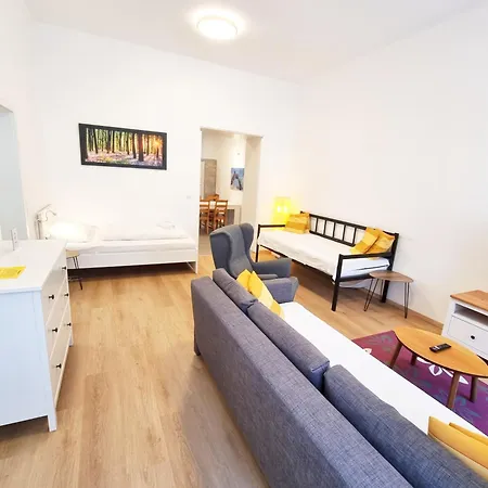 Gal Apartment *