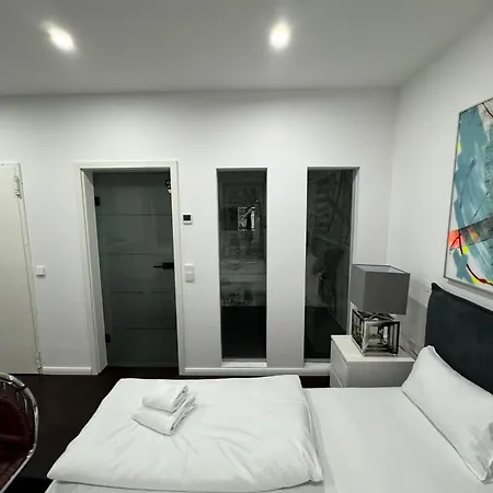Luxurious In The Centre Of