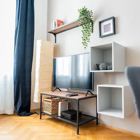 Apartment 1110