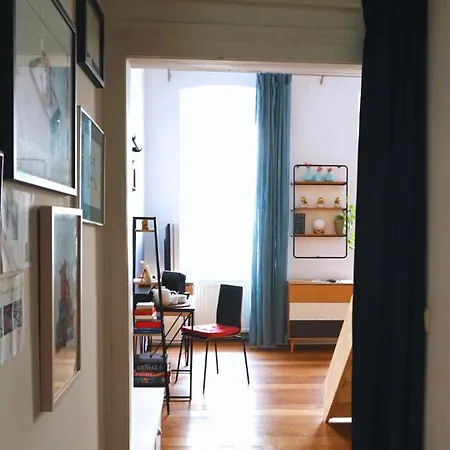 Mit Balkon * Vienna