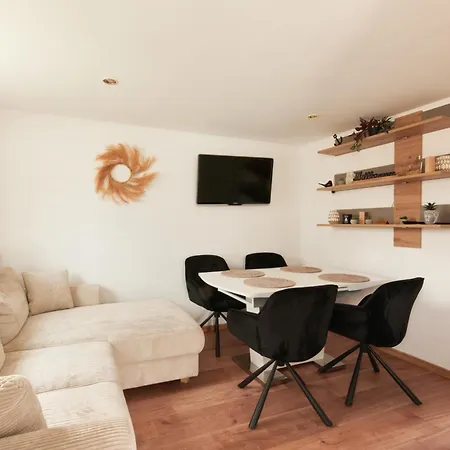 Vila Luxurious In Prime Location Of W Swimming Pool *