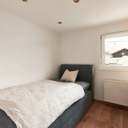 Luxurious In Prime Location Of W Swimming Pool *