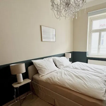 Neue, Gross & Gemuetliche Mit Toller Anbindung Apartman Bécs