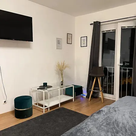 Stylish In Entire Apartment *
