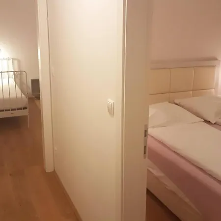 Sobieski District-1 Ring Apartment *