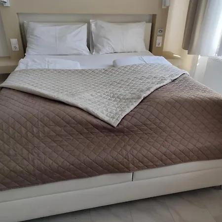 Gasthuis Ch-hotel Luka 2*