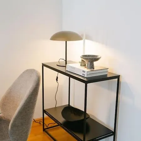 Classy In Josefstadt Perfect For 4-6 Apartment