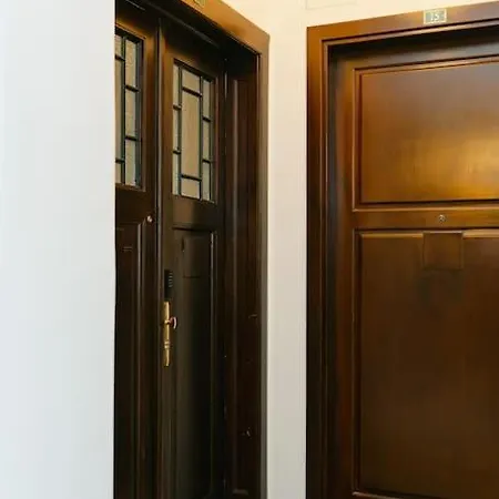 Apartment Classy In Josefstadt Perfect For 4-6 *