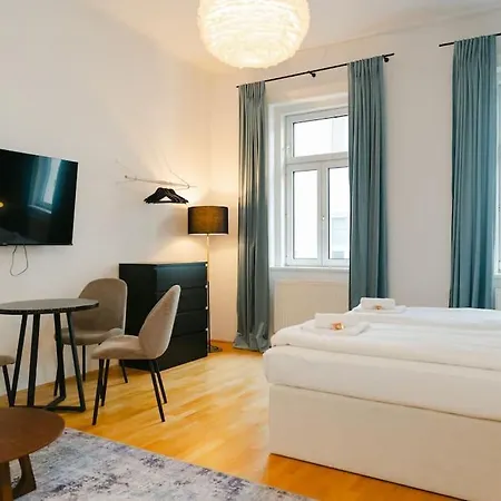 Classy In Josefstadt Perfect For 4-6 Apartment Vienna