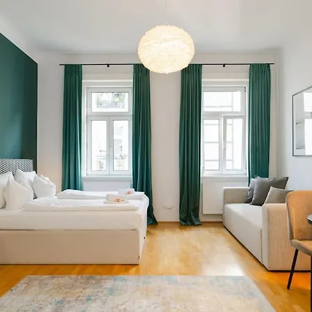 Classy In Josefstadt Perfect For 4-6 Apartment *