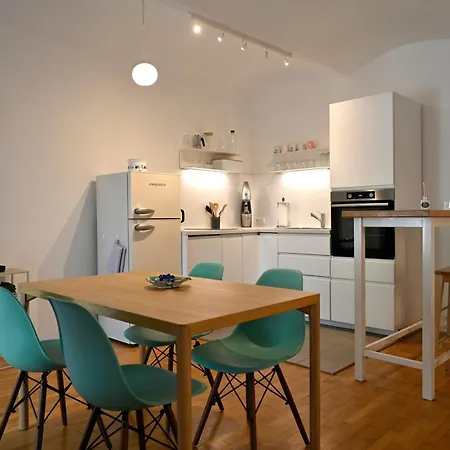Garden Retreat Apartment Vienna