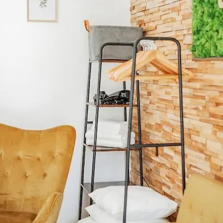 Premium Studio With Free Parking *