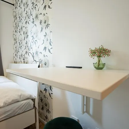 Dainn Schoenbrunn Apartment