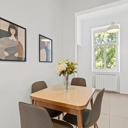 Apartment Chic - Near U3 Metro