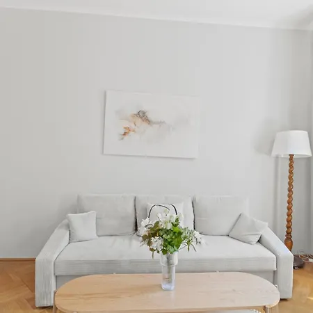 Chic - Near U3 Metro Apartment Wien