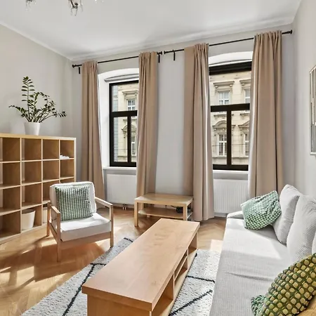 Chic - Near U3 Metro Apartment *