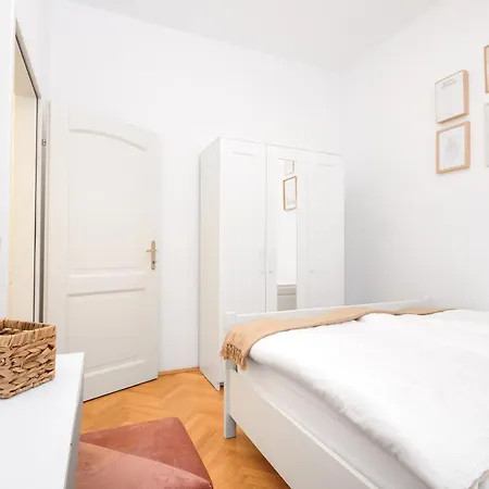 Apartment Luxuswohnung In Wiens Zentrum Vienna