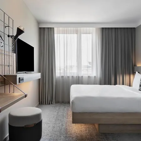 Moxy East