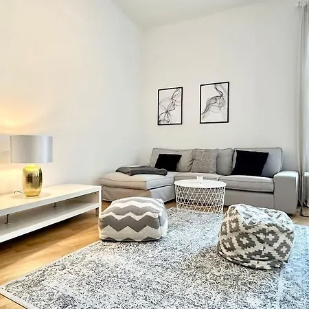 Beautiful Location Apartment Vienna