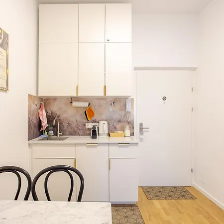 Gemuetliche Nur 15 Minuten Ins Stadtzentrum Apartment Wien