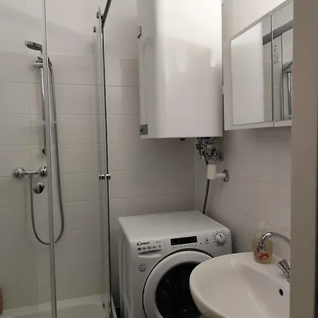Private Whole Apartment *