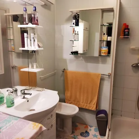 Privatunterkunft Ruhiges In Guter Lage In