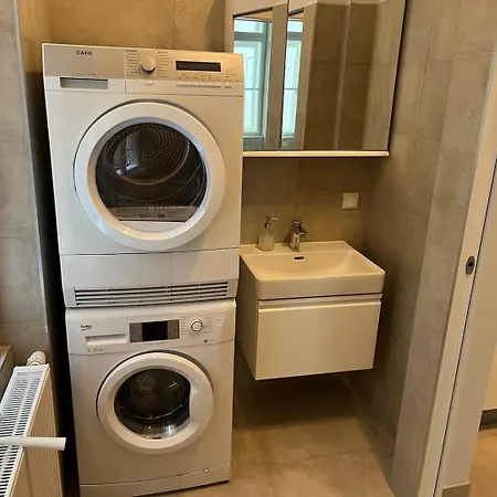 Grosszuegiger Wiener Altbau Gleich Neben Schoenbrunn Apartamento *