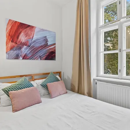 Apartment Chic - Near U3 Metro Wien