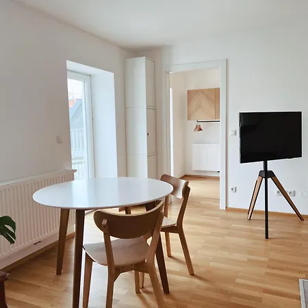 Apartment Brunnenmarkt Balcony Vienna