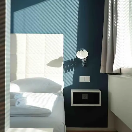 Exclusive 1-bedroom *
