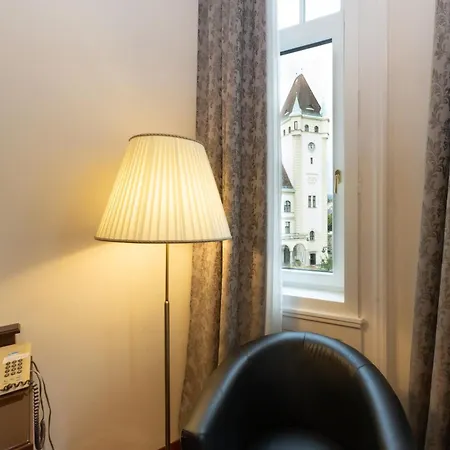 Viktoria Schoenbrunn Vídeň