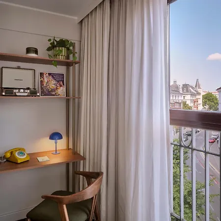 Pentahotel Hotel