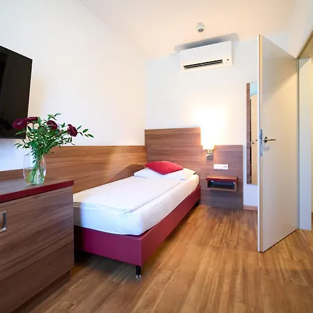 Ksv Hotel