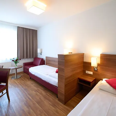 Ksv Hotel *