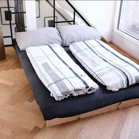 Blackriver Loft Mit Gratis Parkplatz Nahe Schoenbrunn Und U6 Appartement *