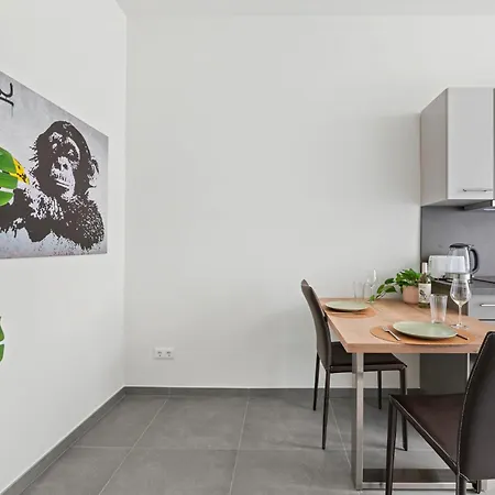 Apartment Cozy, Generous - 10 Min To City-centre - Contactless 24h Check-in Vienna
