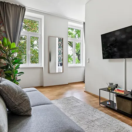 Apartment Cozy, Generous - 10 Min To City-centre - Contactless 24h Check-in Vienna