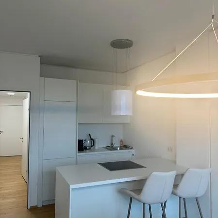 Skyline - Schick Ueber Apartament *